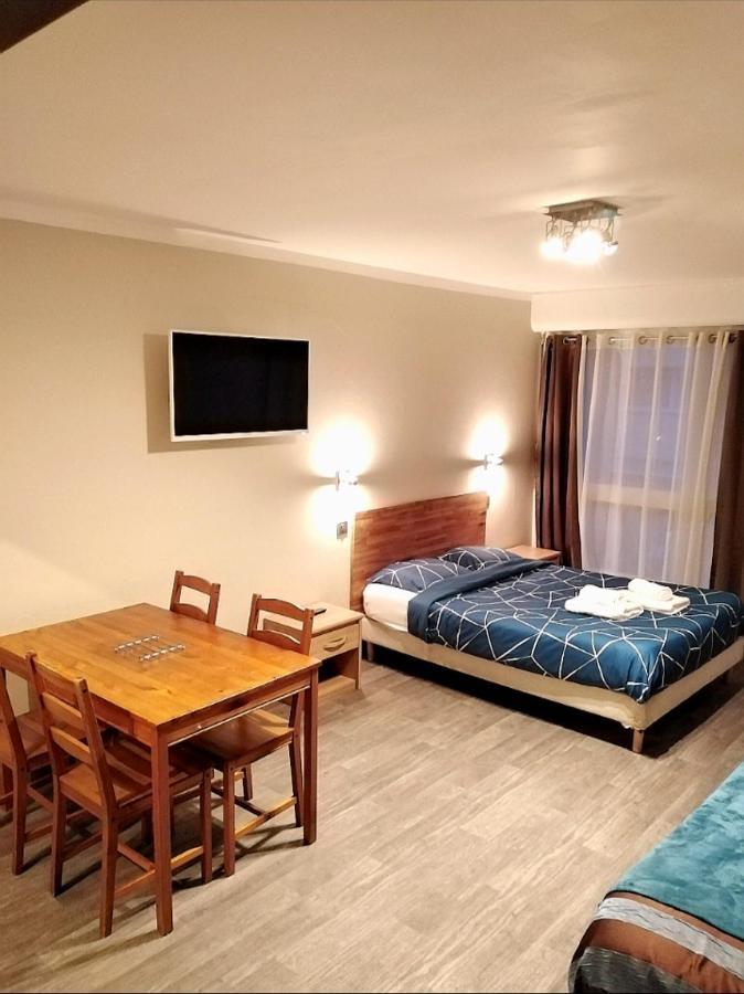 Appartements Boulevard Des Pyrenees Pau Bagian luar foto