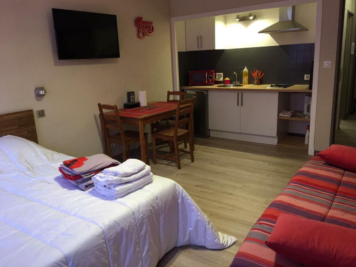 Appartements Boulevard Des Pyrenees Pau Bagian luar foto