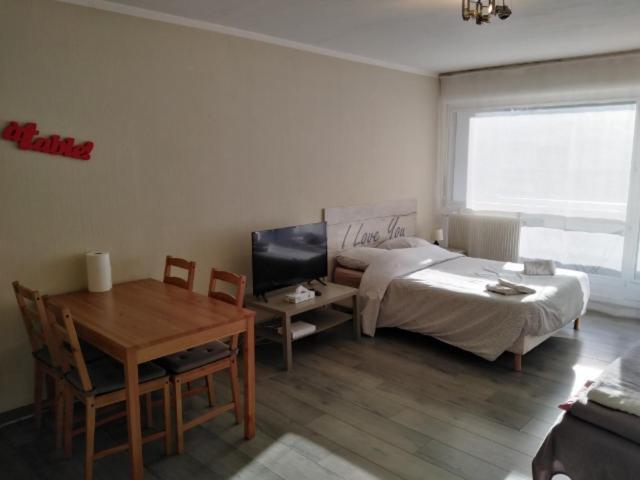 Appartements Boulevard Des Pyrenees Pau Bagian luar foto